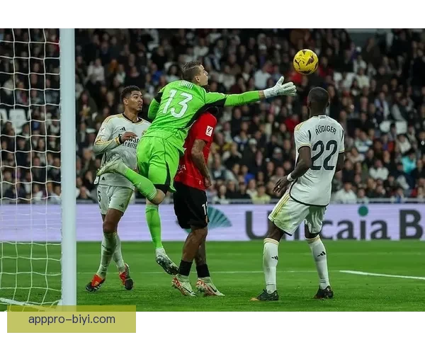 马略卡主帅:没有完美战术能击败皇马 我们全力以赴拼搏到底 马略卡主帅:没有完美战术能击败皇马 我们全力以赴拼搏到底